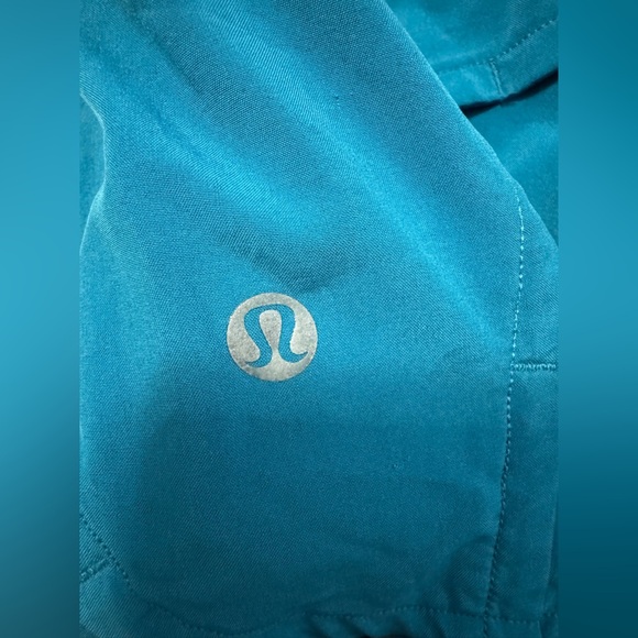 Lululemon Run Times Short II *4" in Teal Blue - Picture 7 of 8